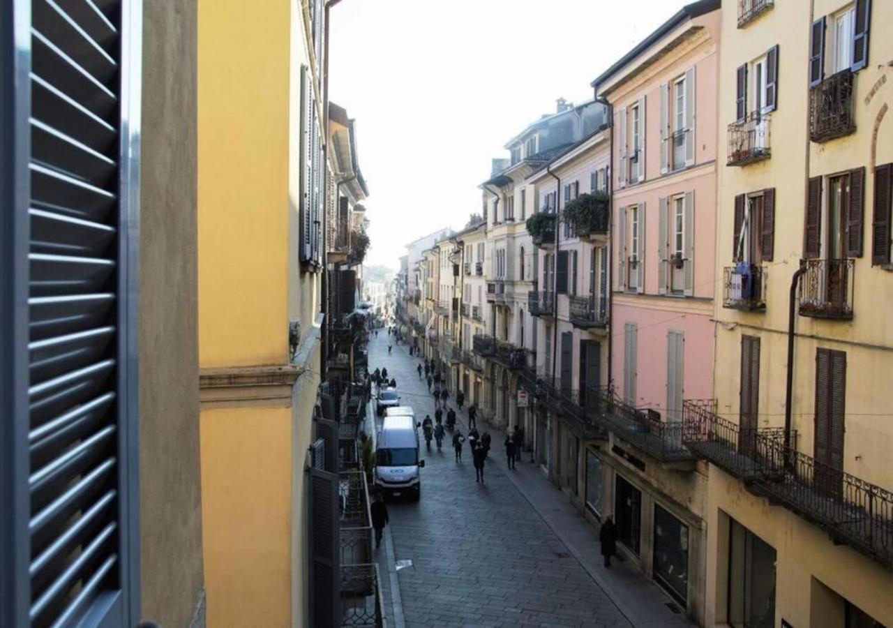 Casa Del Vicolo, Nel Cuore Della Pavia Storica Apartamento Exterior foto